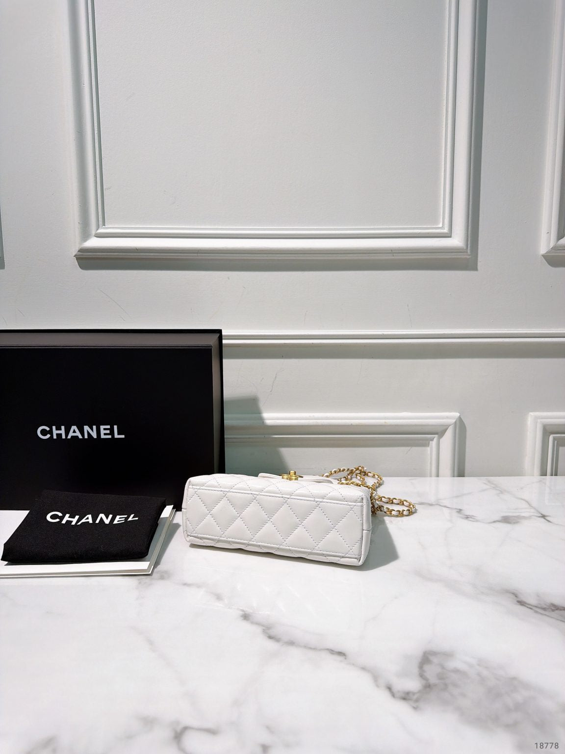 CHANEL MINI FLAP BAG