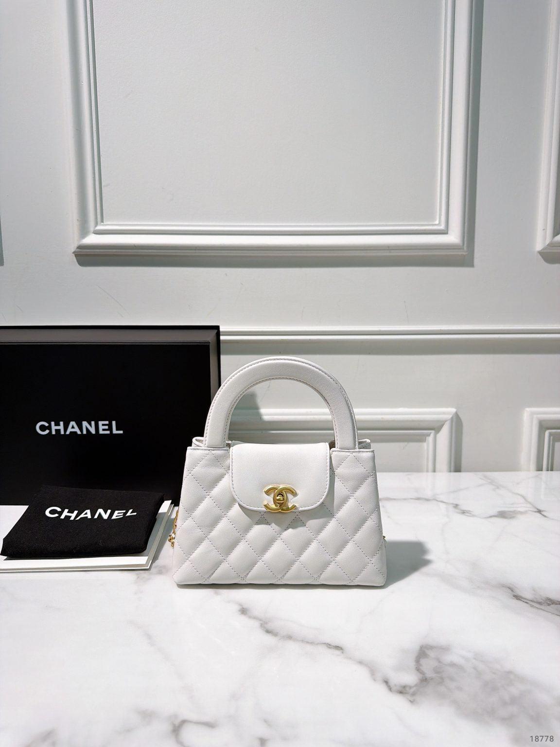 CHANEL MINI FLAP BAG